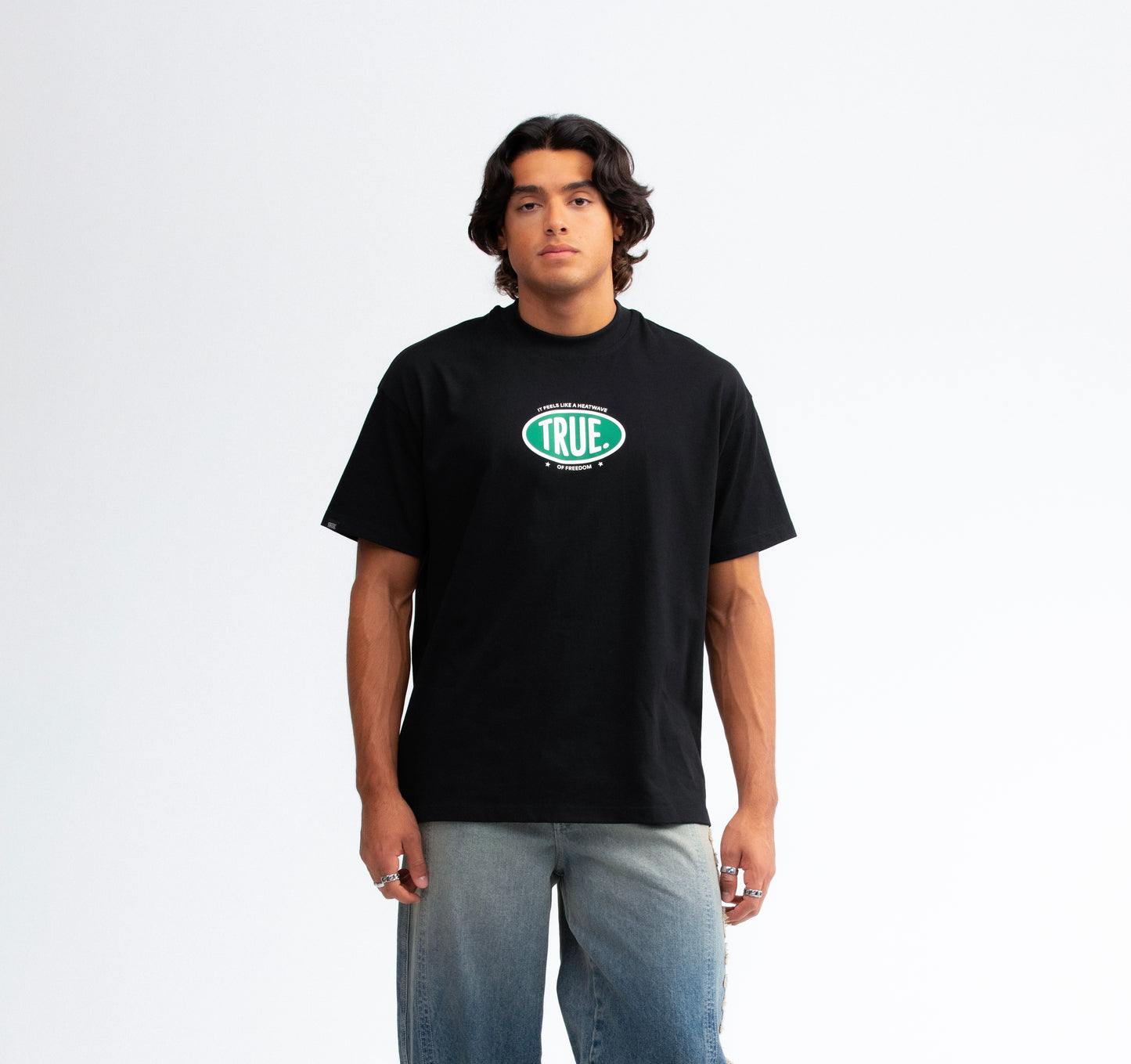 HEATWAVE OVERSIZED BLACK TRUE
