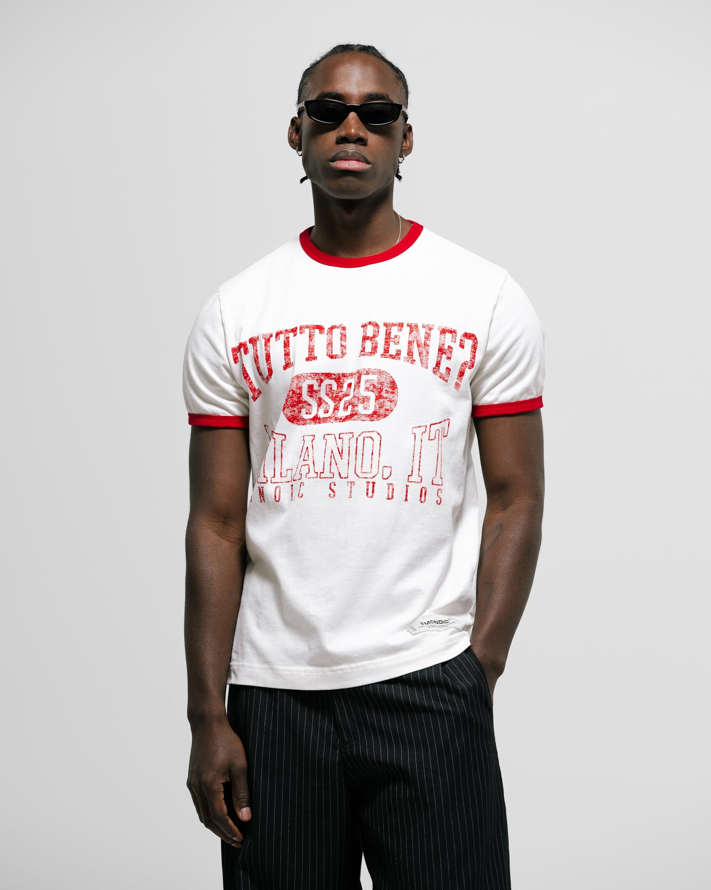 Camiseta Tutto Bene Ringer Fit Blanco Hueso MONOIC