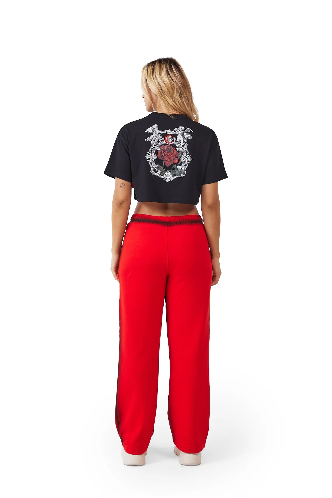 SOFFERENZA CROP TOPS NEGRO CLEMONT