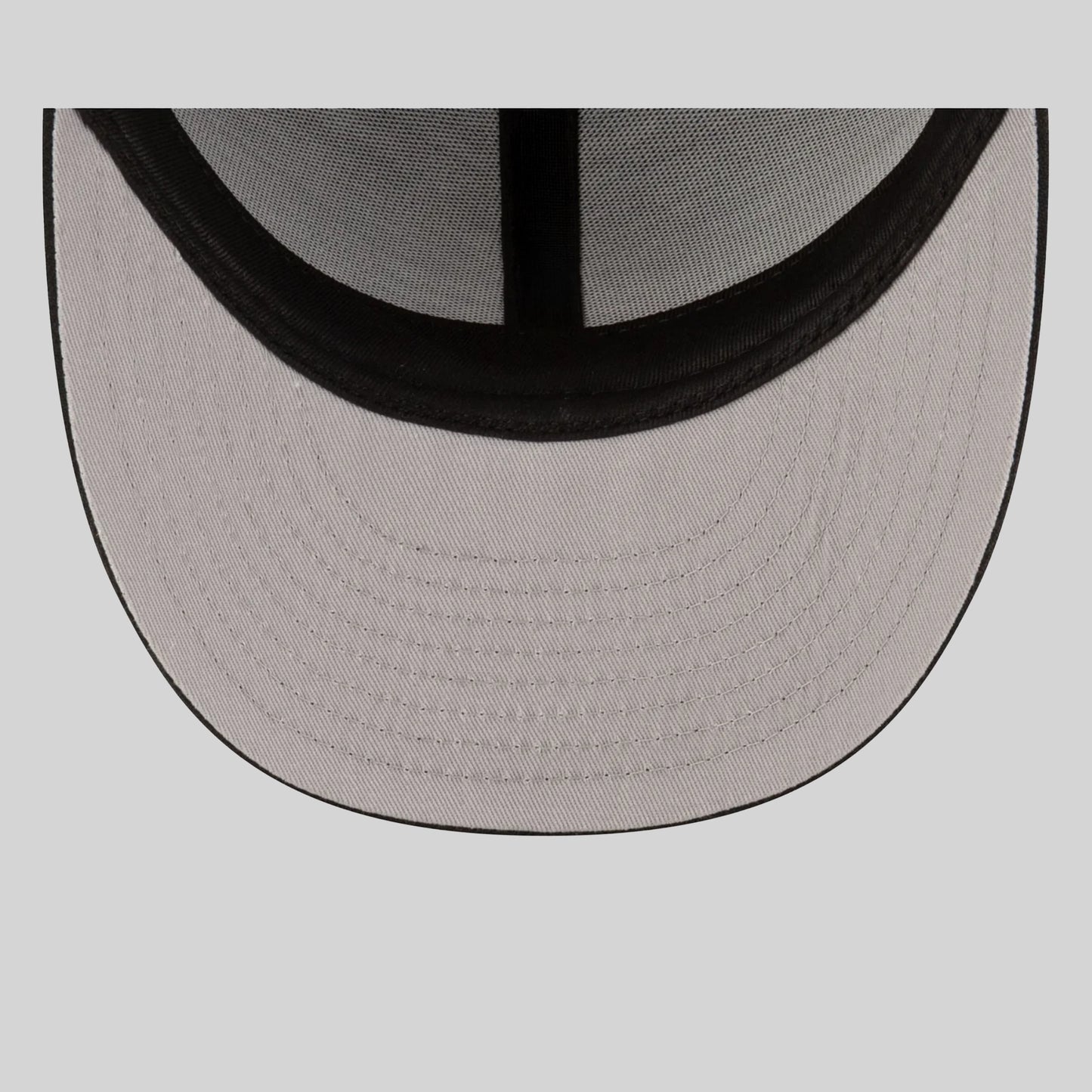 DISCRETE & SELECTIVE SERVICES SNAPBACK