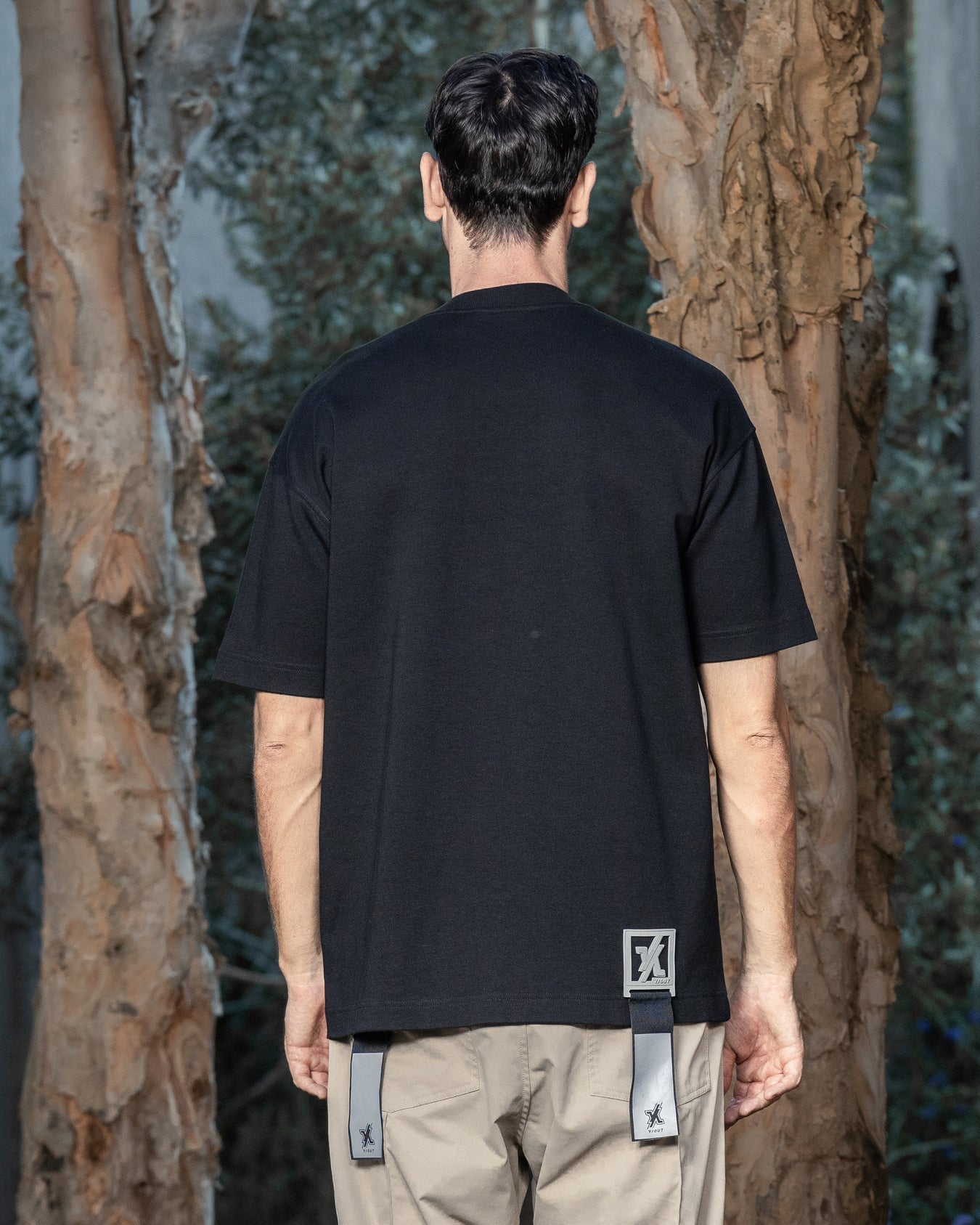 VAULTH OVERSIZED BLACK Y/OUT