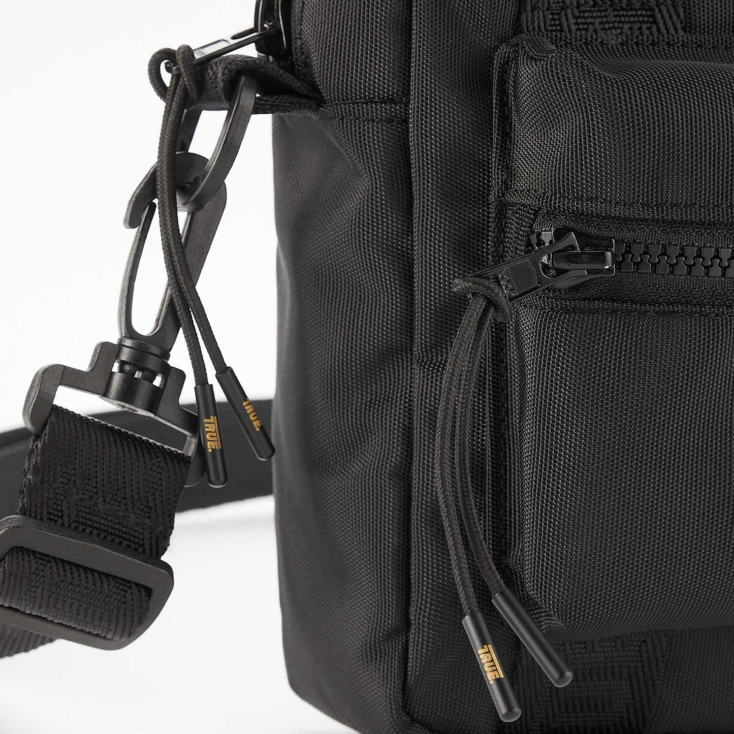 Classic Crossbody Black True