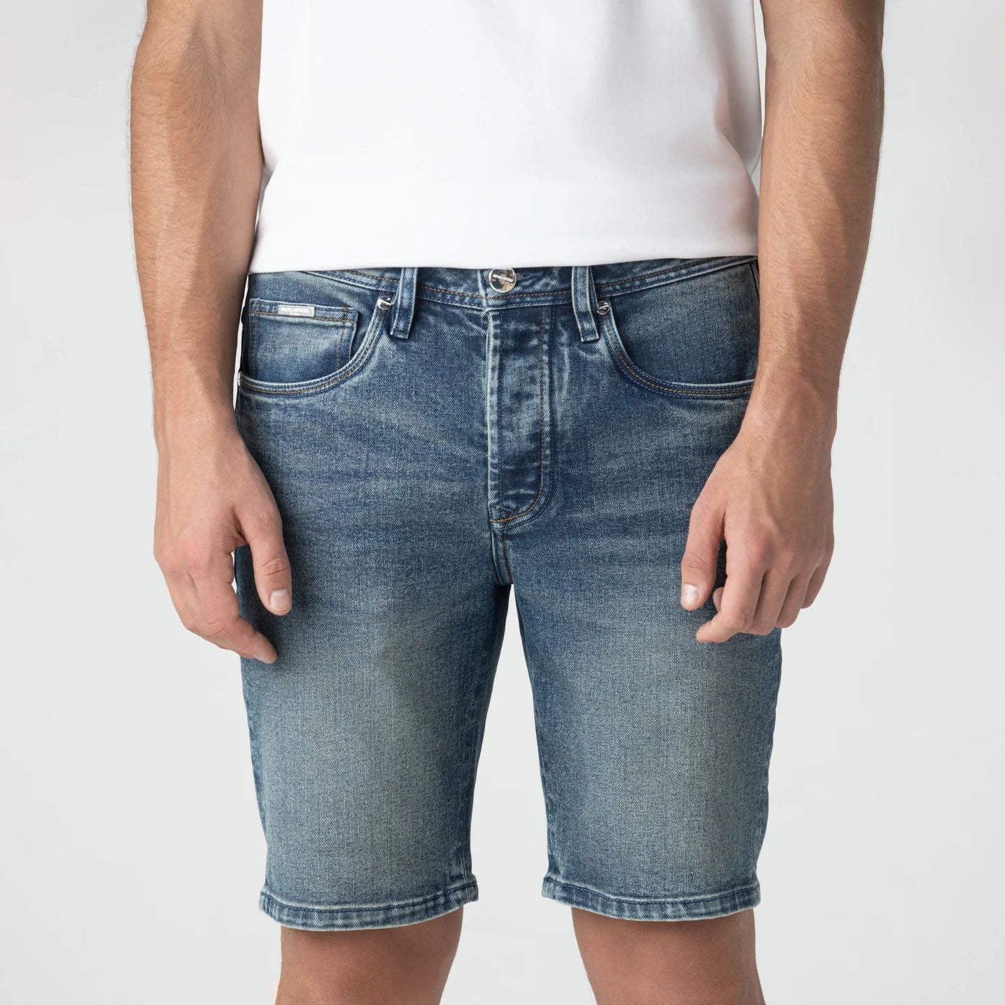 DOMINOR DENIM SHORT MEN MONASTERY