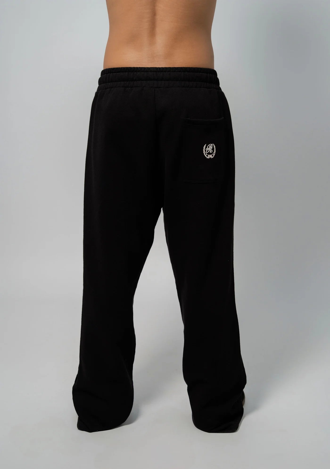 STILL HUNGRY BLACK JOGGER PURE