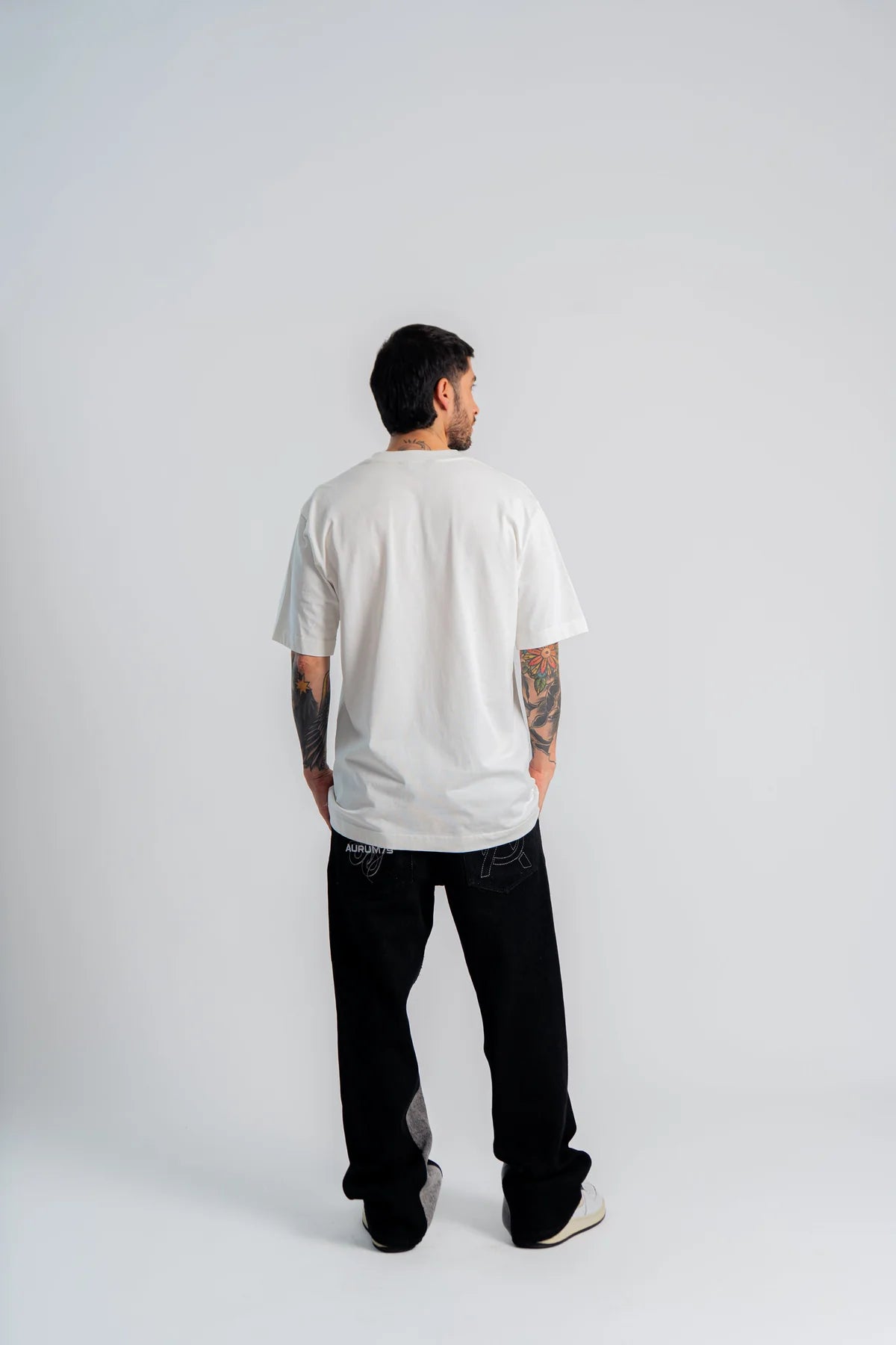 WORLD VAULT SEMI OVERSIZED T-SHIRT AURUM