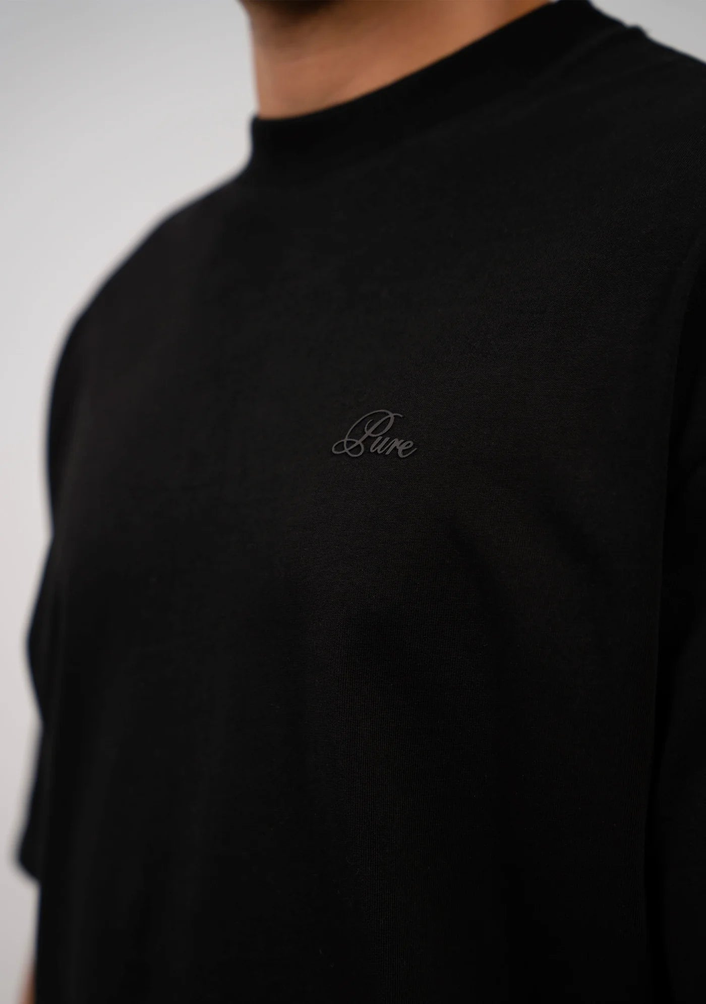 CLASSIC BLACK OVERSIZED PURE