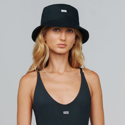 CLASSIC BUCKET HAT BLACK TRUE