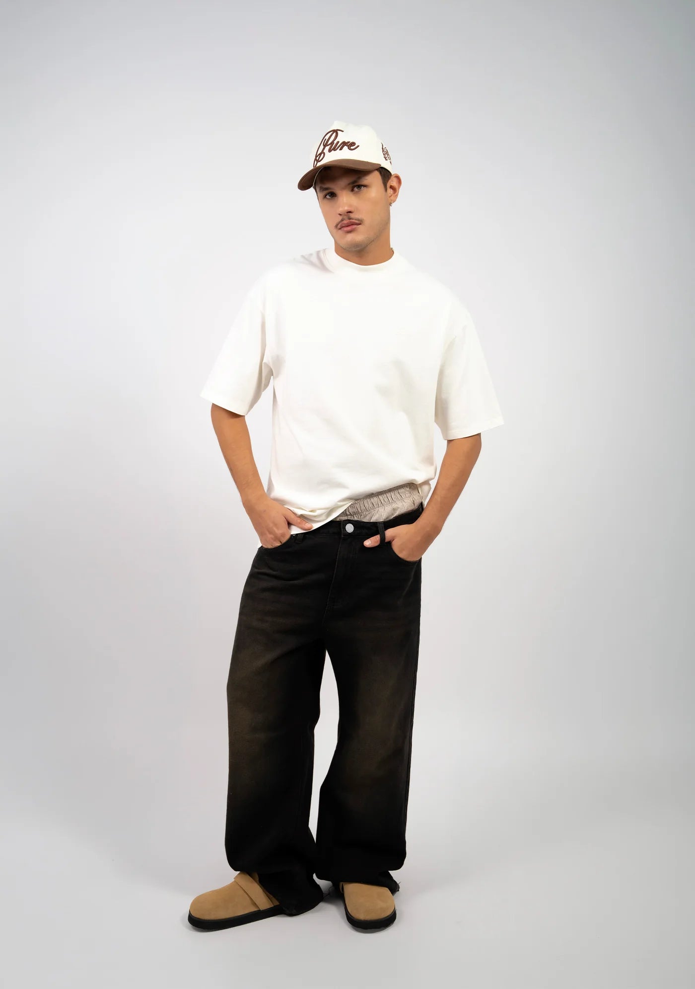 CLASSIC WHITE OVERSIZED PURE
