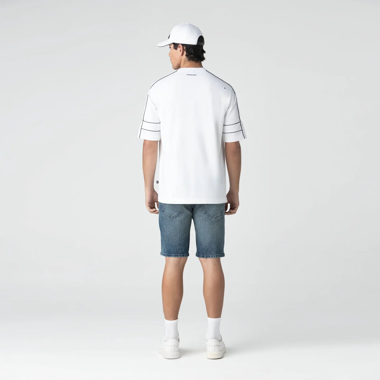 DOMINOR DENIM SHORT MEN MONASTERY