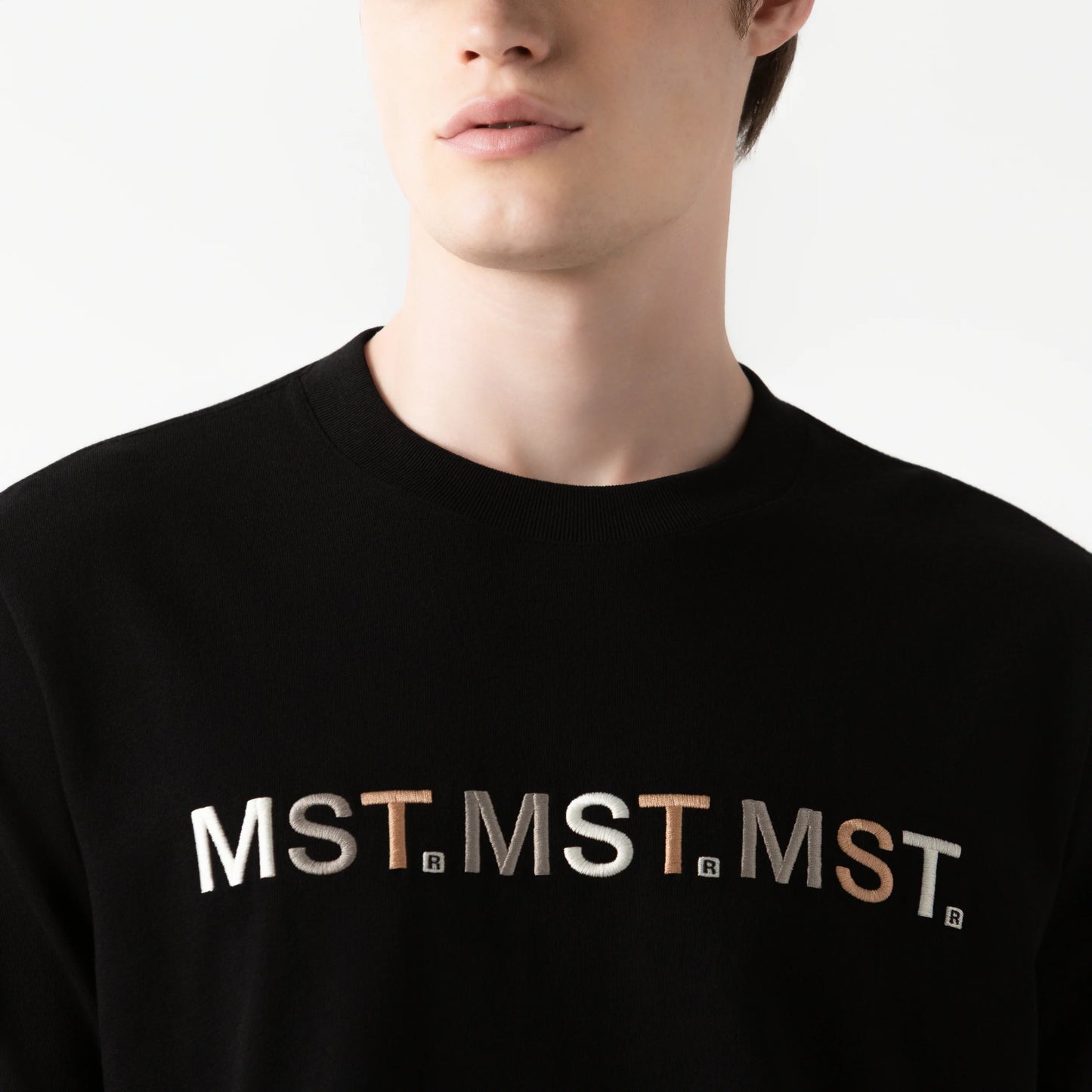 BOWEN T-SHIRT BLACK MONASTERY