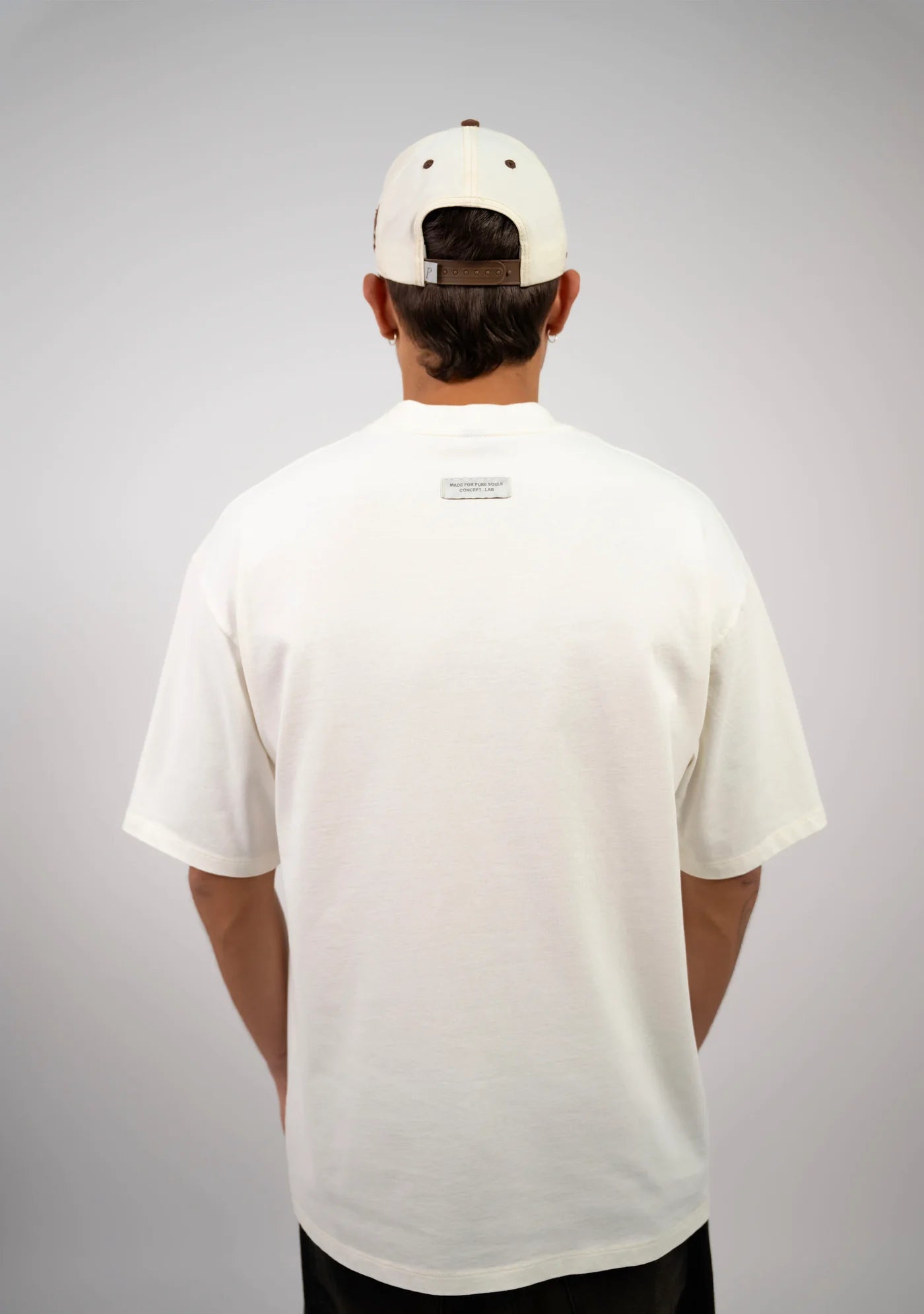 CLASSIC WHITE OVERSIZED PURE