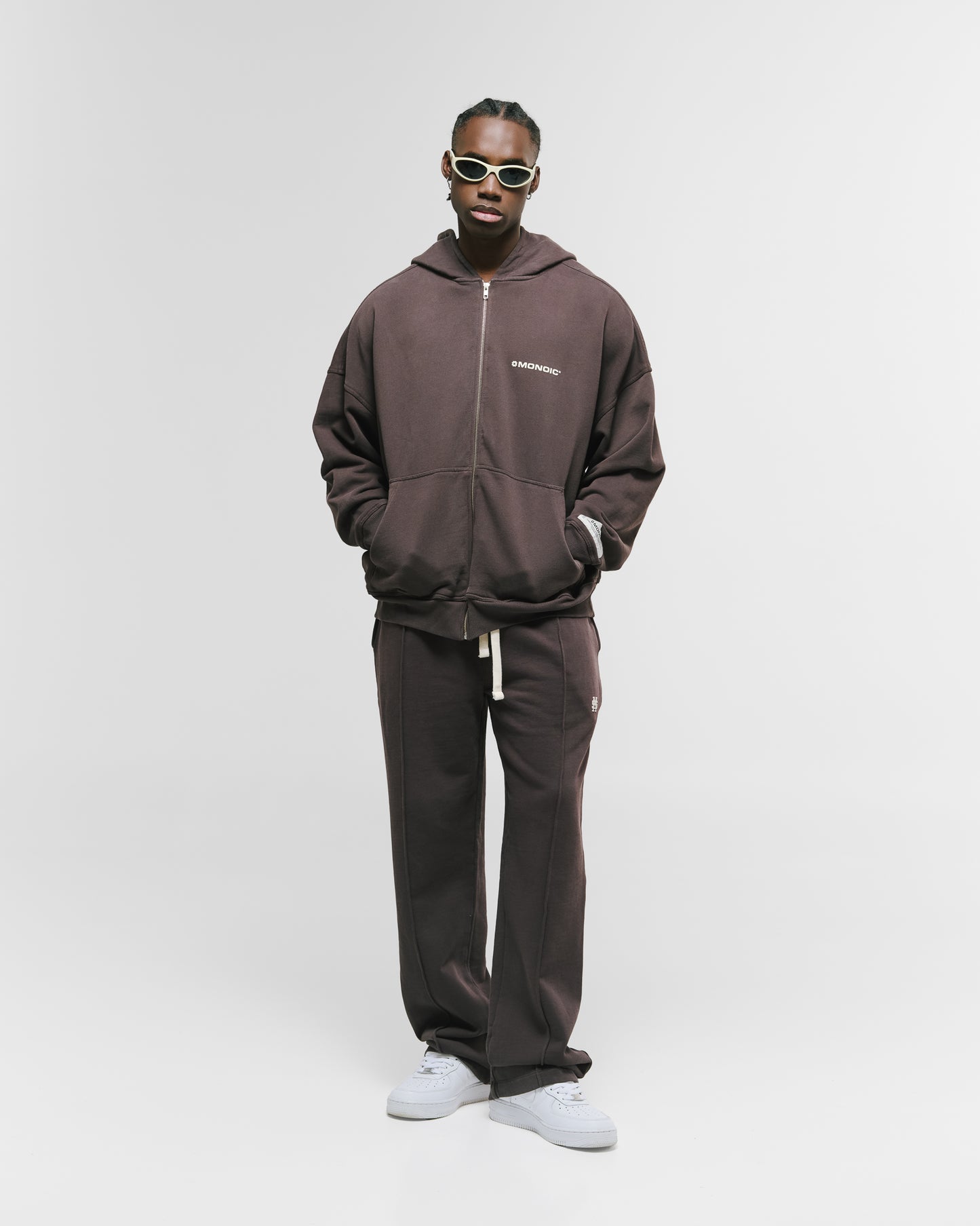 Jogger Básico V4 - Café Chocolate MONOIC