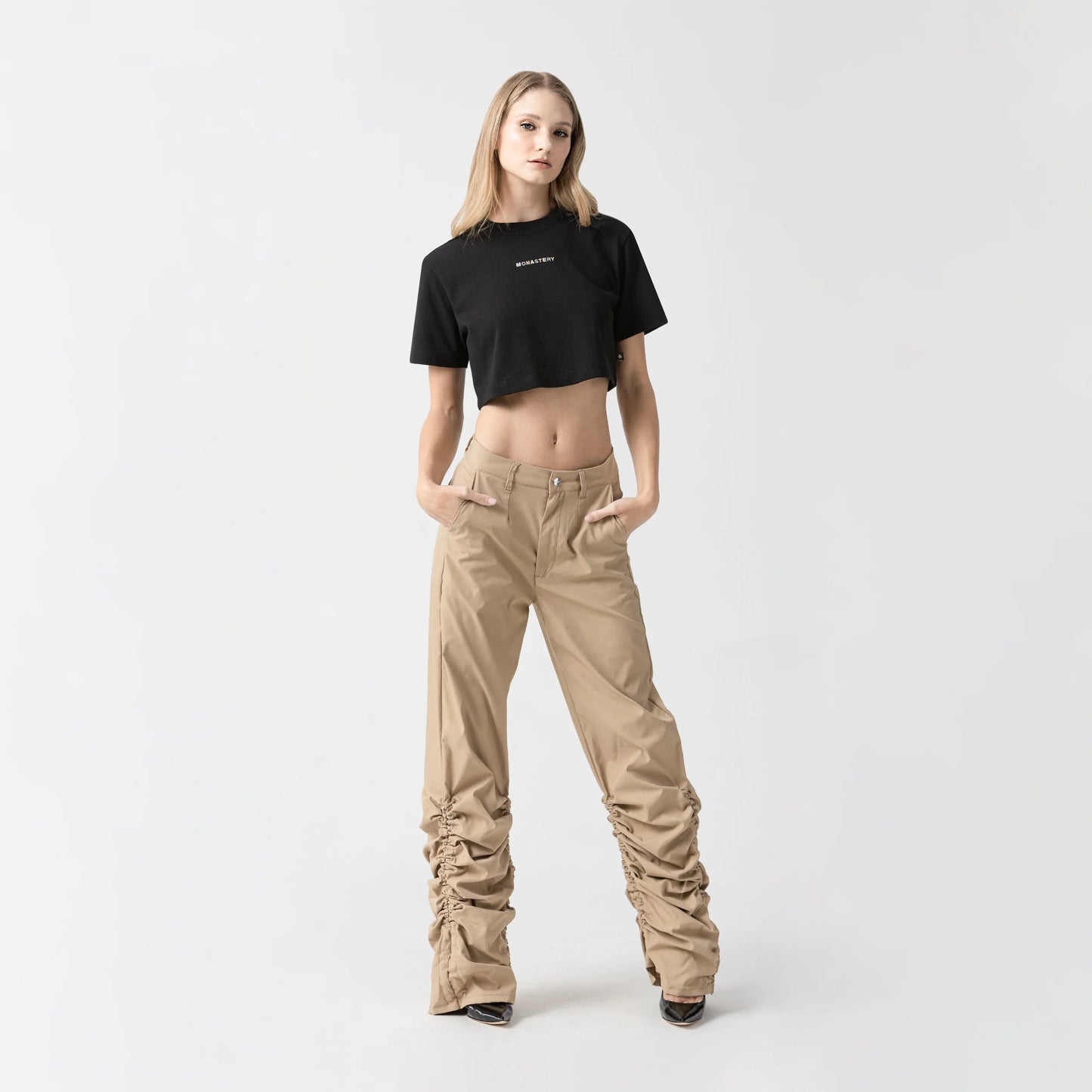 MED CROP TOP BLACK MONASTERY