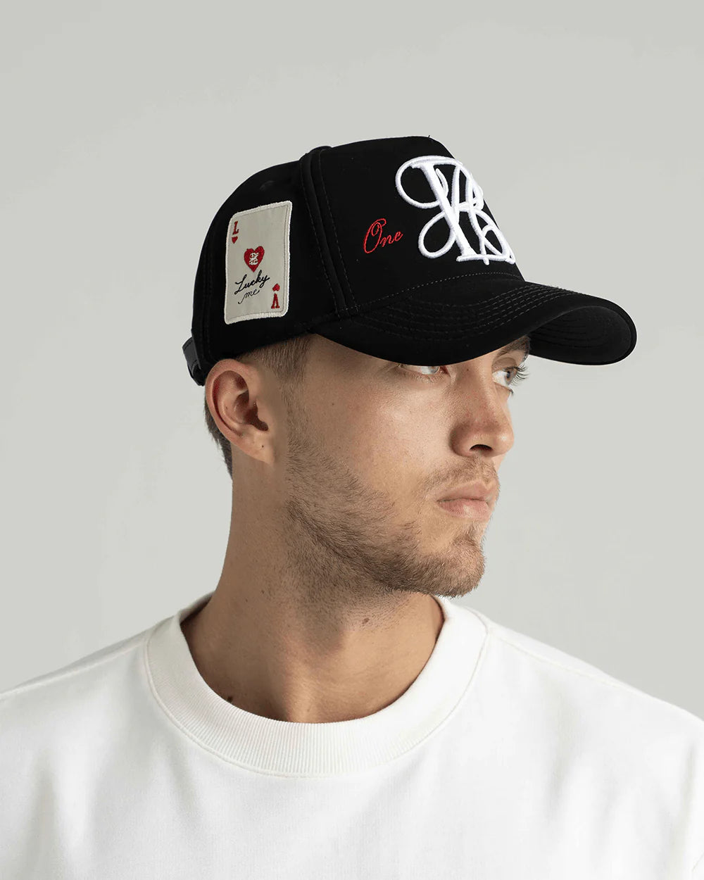 LUIGI GORRA NEGRA BULLISH