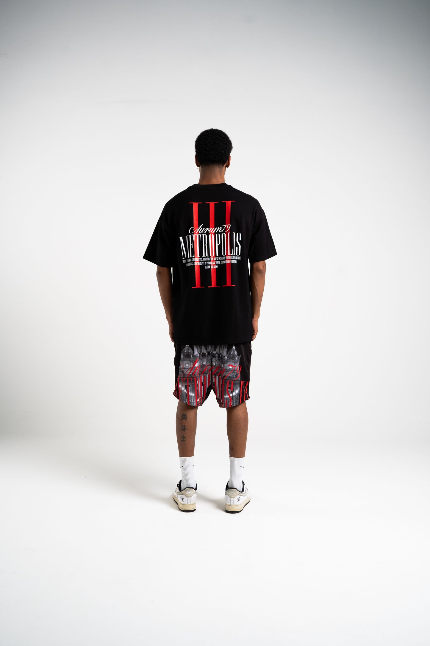 METROPOLIS 3 BLACK AURUM