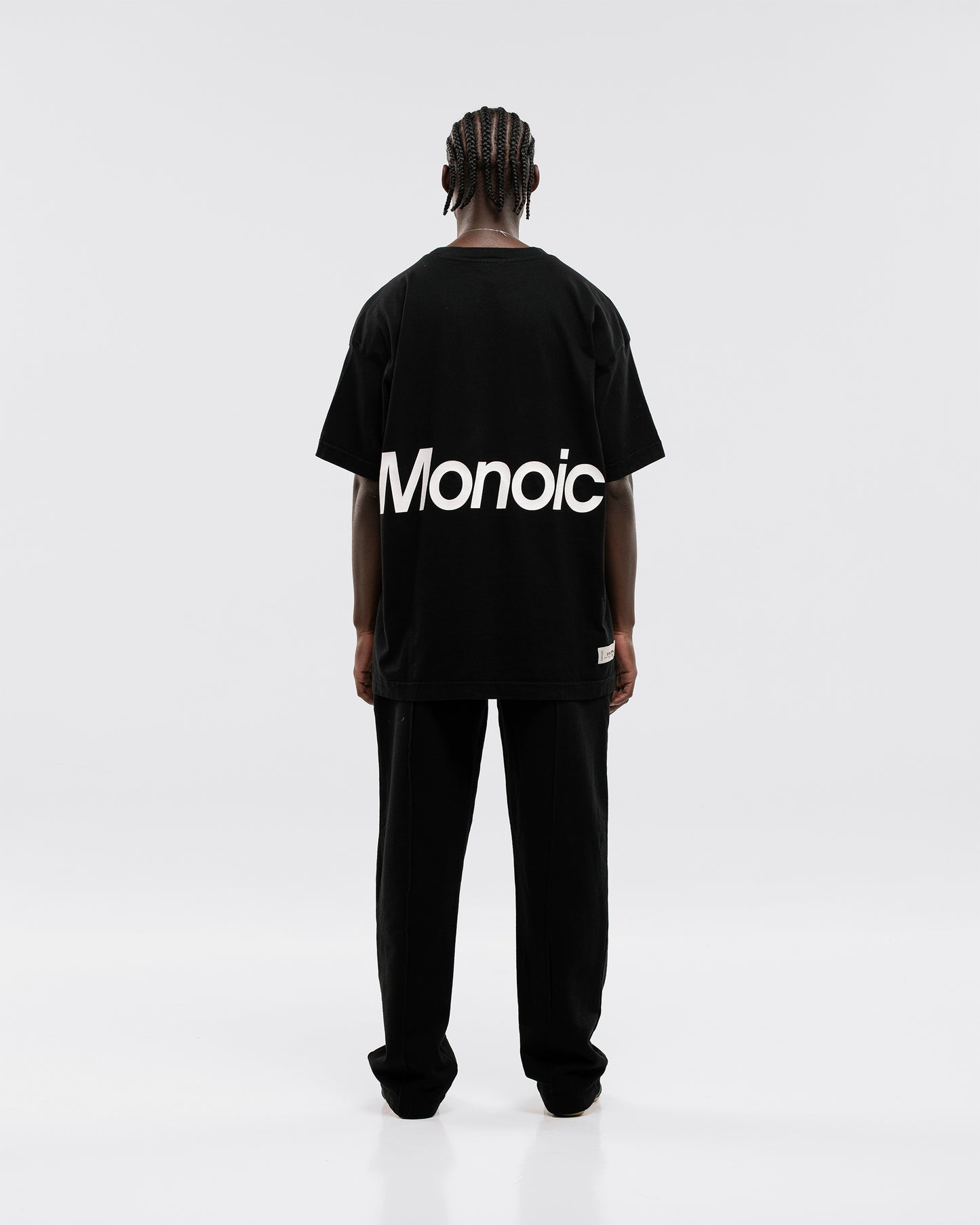 CAMISETA LOGO OVERSIZED V2 NEGRO MONOIC