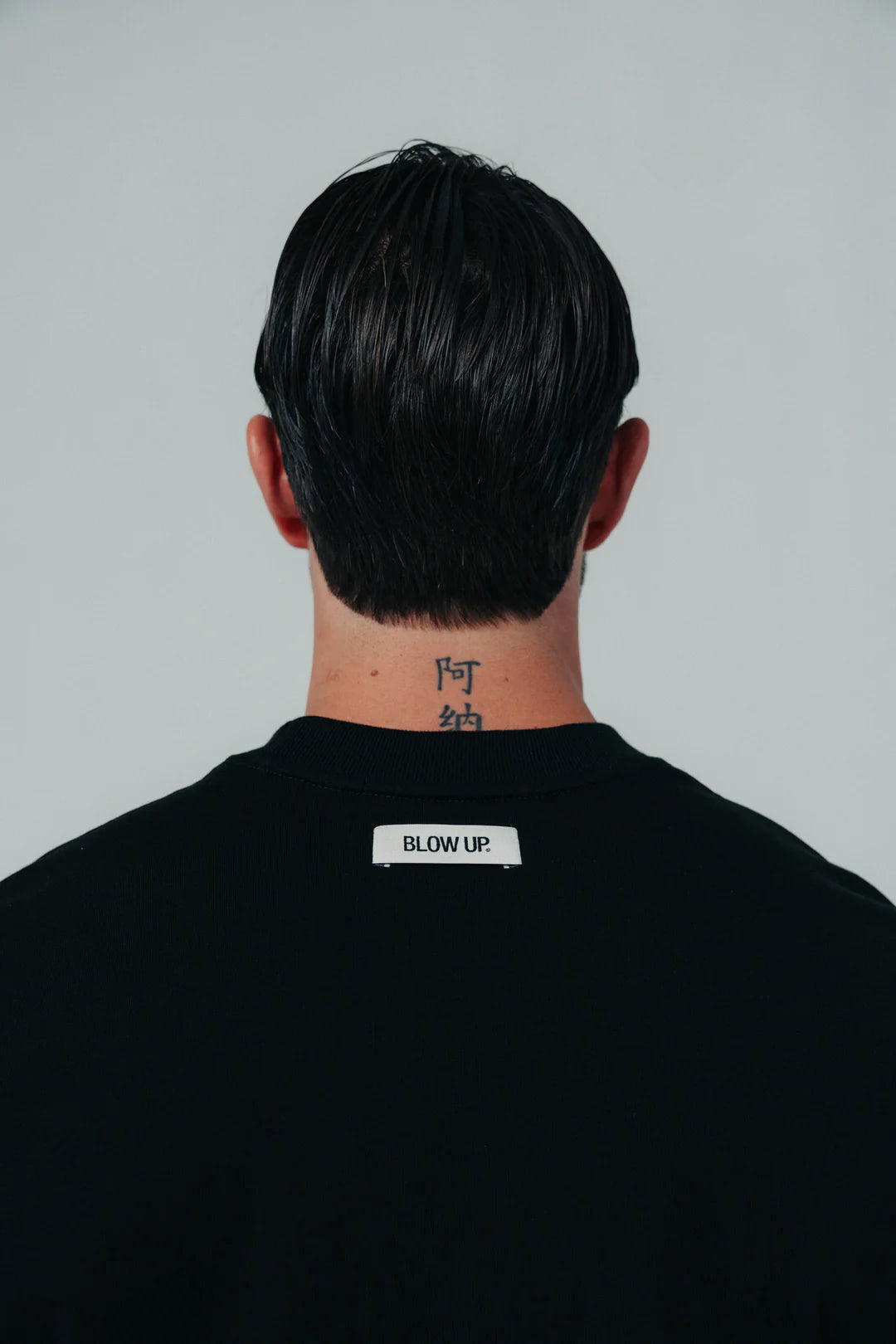Classic Fit T-Shirt Black BLOW UP