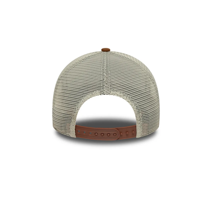 New Era Ne Patch 9FORTY Ajustable Beige New Era