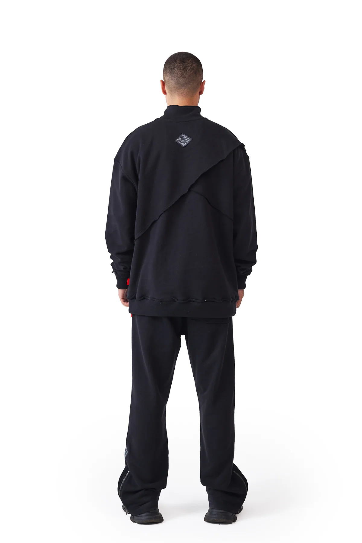DISTRUTTO HOODIE NEGRO CLEMONT