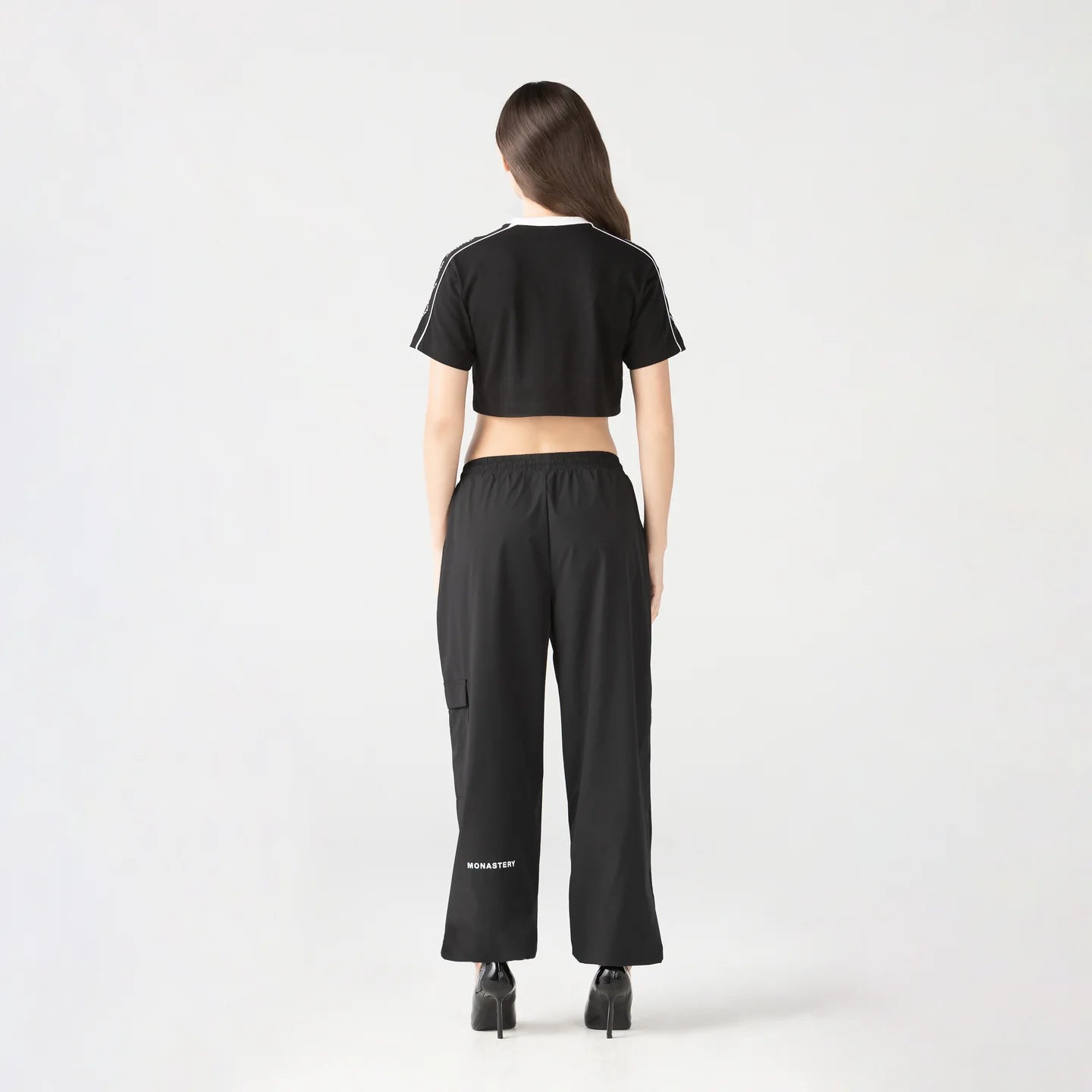 JANAN CROP TOP BLACK MONASTERY