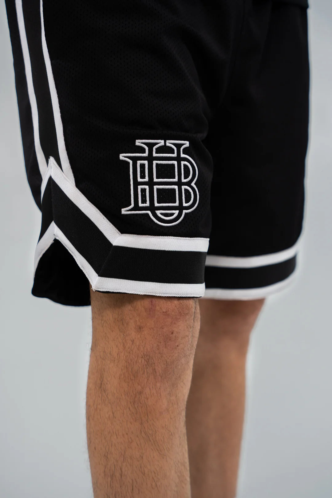BLACK SHORT BLOW UP